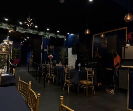Dayouu2019s Restaurant bar & lounge
