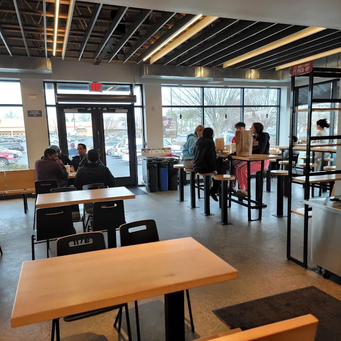 Chipotle Mexican Grill Picture 7