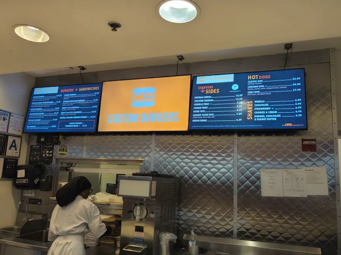 Custom Burger Picture 6