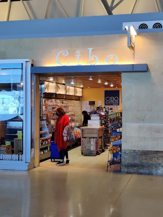 CIBO Express Gourmet Market Picture 3