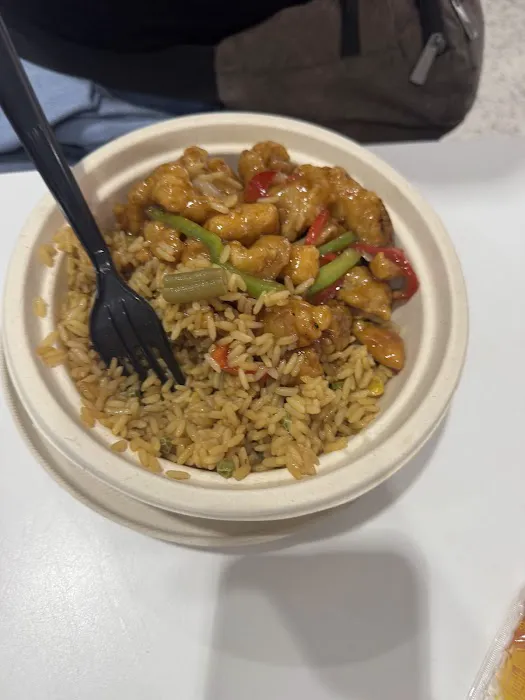 Lucy's Asian Kitchen Picture 10