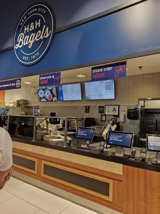 H&H Bagels Picture 5