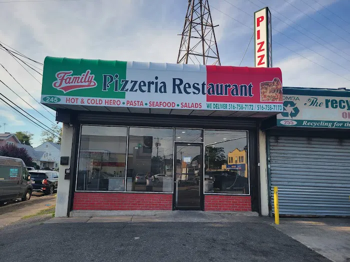 Family Pizzeria (Inwood) Picture 4