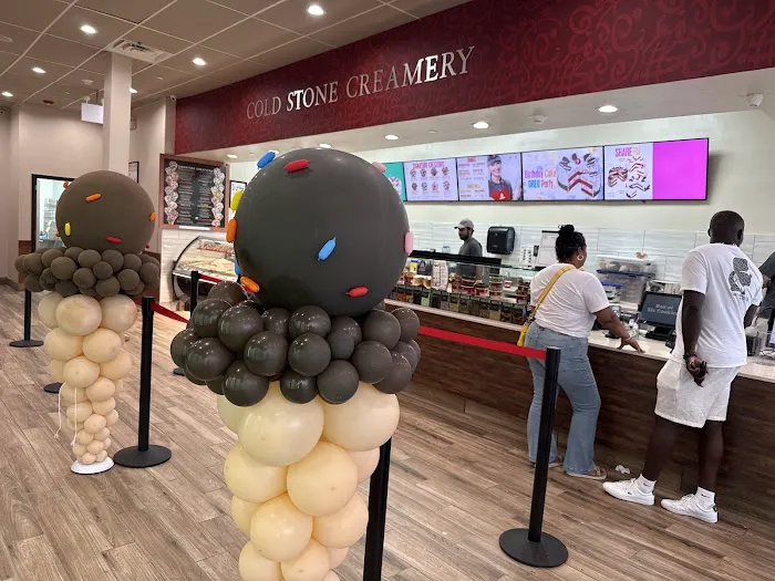 Cold Stone Creamery Picture 3