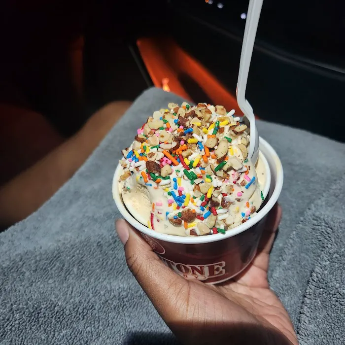 Cold Stone Creamery Picture 6
