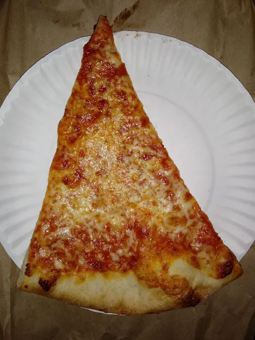 Max's Pizzeria Picture 8