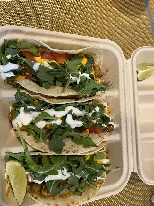 Farmers Kitchen Picture 8