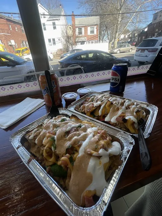 Farmers Kitchen Picture 3