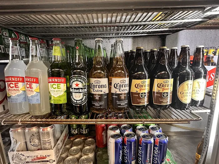 J Madrid Deli Picture 5