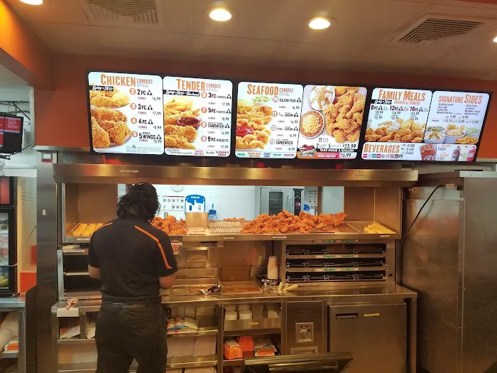 Popeyes Louisiana Kitchen Picture 2