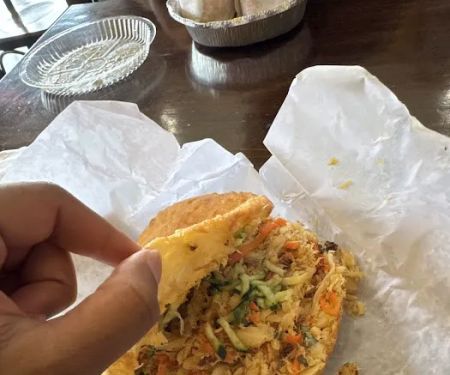 D ROTI HUT