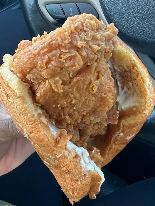 Popeyes Louisiana Kitchen Picture 2