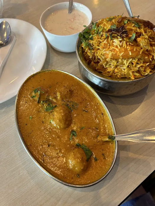 Haveli Indian Restaurant & Lounge Picture 9