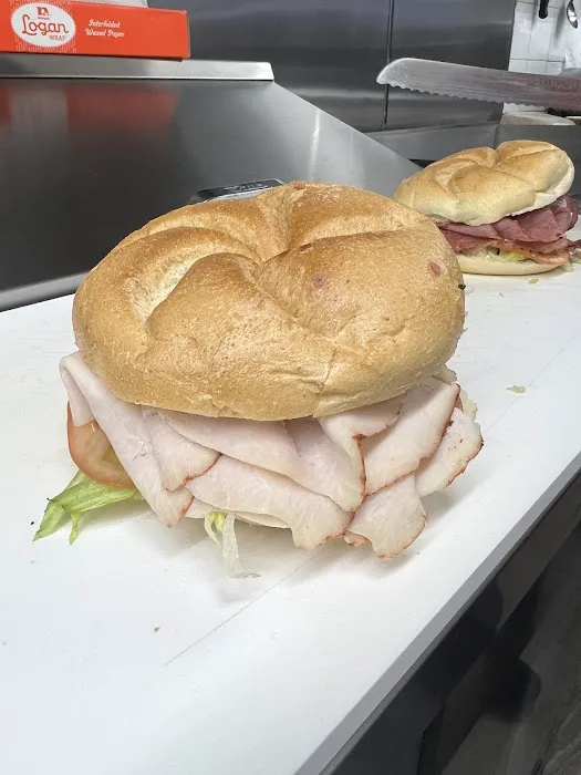 Elim Deli & Grocery Picture 3