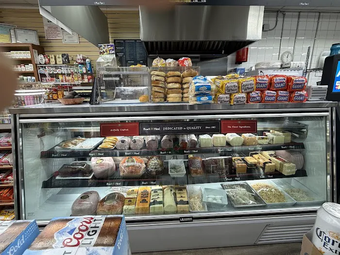 Elim Deli & Grocery Picture 4
