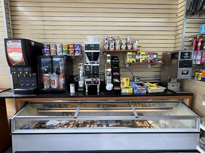 Elim Deli & Grocery Picture 9