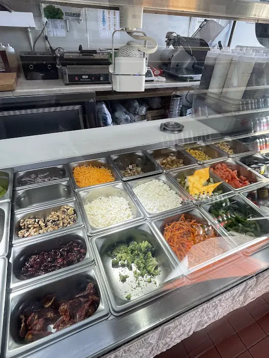 Lakeville Deli Picture 7
