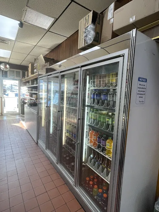 Lakeville Deli Picture 10