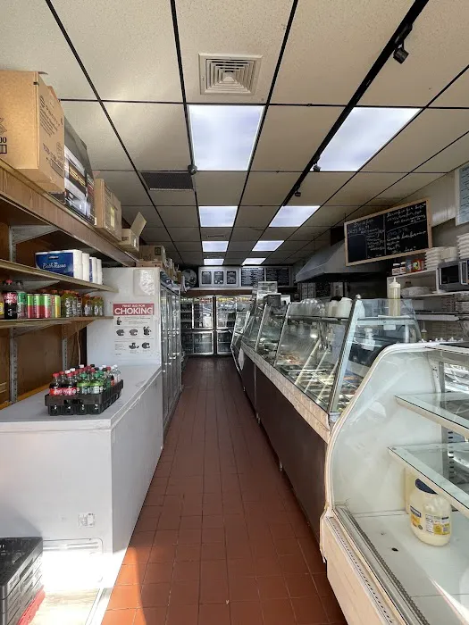 Lakeville Deli Picture 3