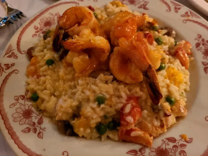 Luigi's Restaurant And Bar Picture 7