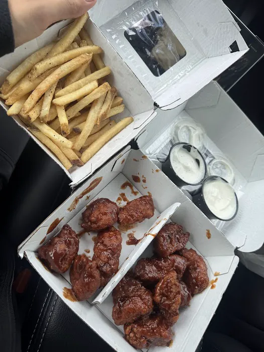 Buffalo Wild Wings 'GO' Picture 9