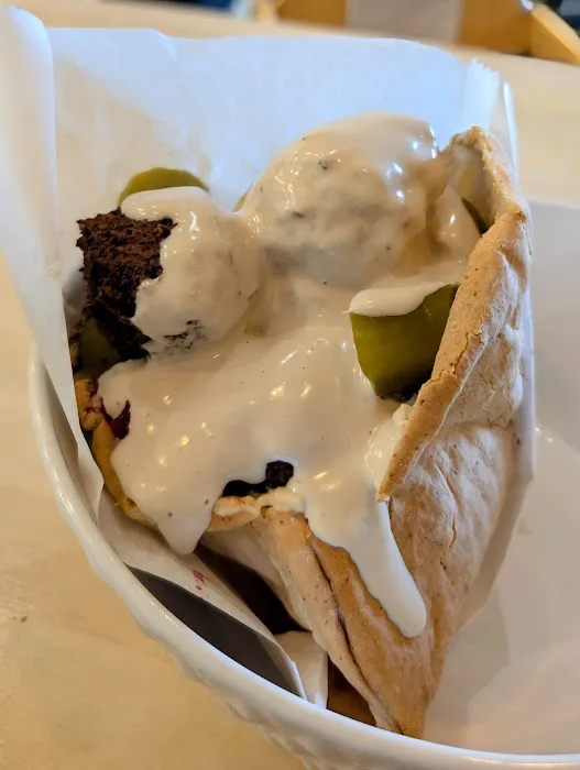 Green Olive Kosher Pizza and Falafel Picture 4