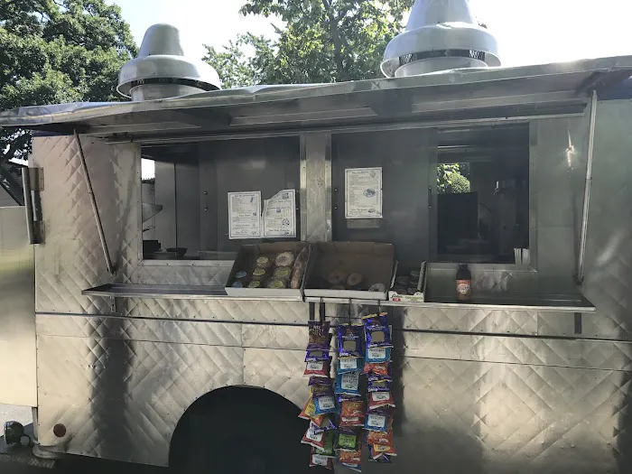 Spiro's food truck Picture 3