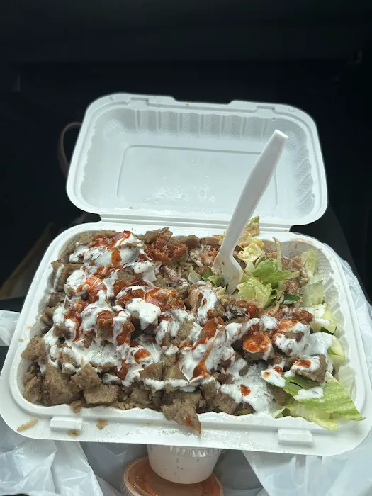 Moes Halal Food Picture 1