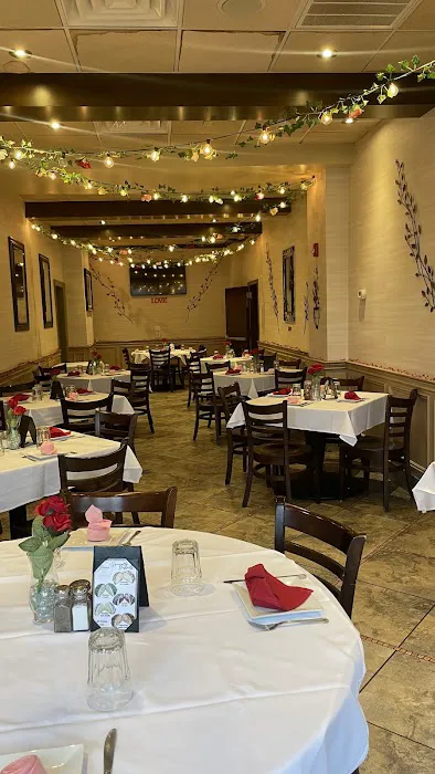 Gino's Trattoria & Pizzeria of New Hyde Park Picture 3