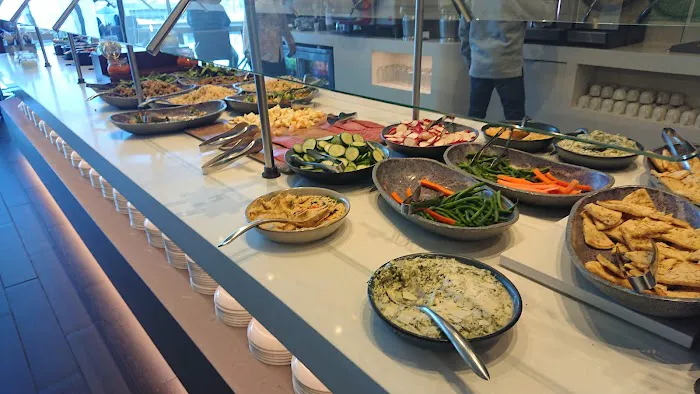 American Airlines/British Airways Lounges Terminal 8 Picture 2