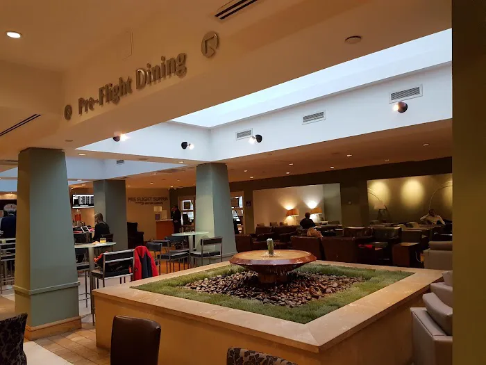 American Airlines/British Airways Lounges Terminal 8 Picture 1