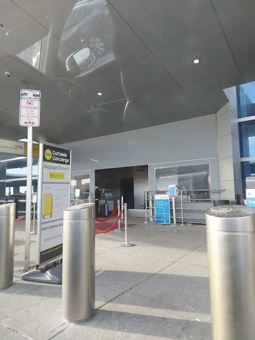 American Airlines/British Airways Lounges Terminal 8 Picture 8
