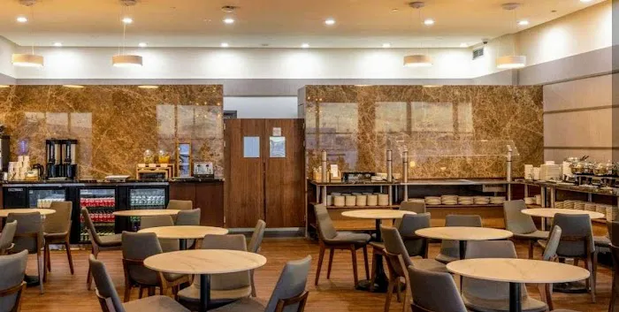 Turkish Airlines Lounge JFK Picture 1