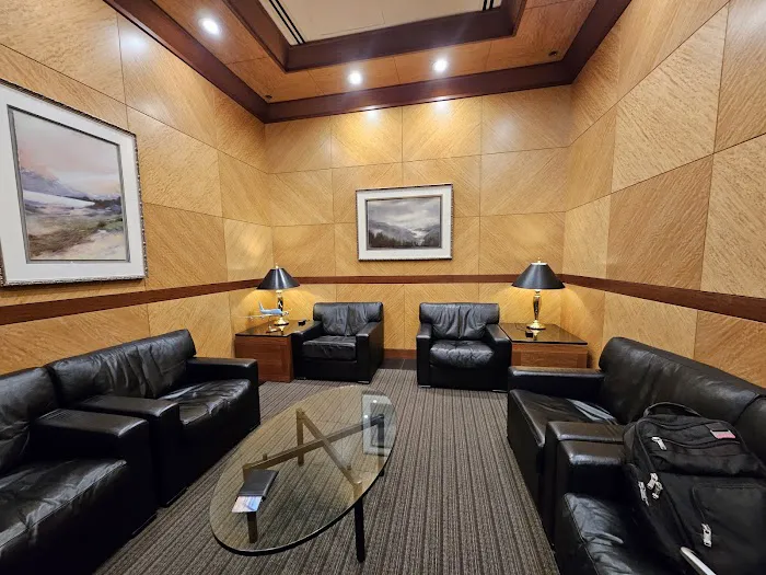 Korean Air first class lounge Picture 3