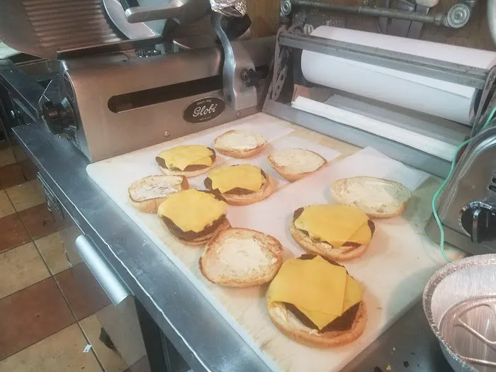 Famous Deli & Grill Picture 8