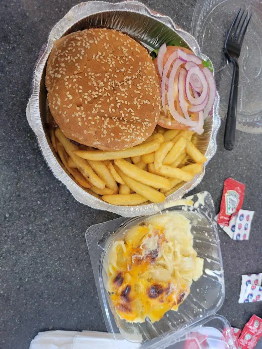 Rockaway Plaza Delicatessen Picture 2