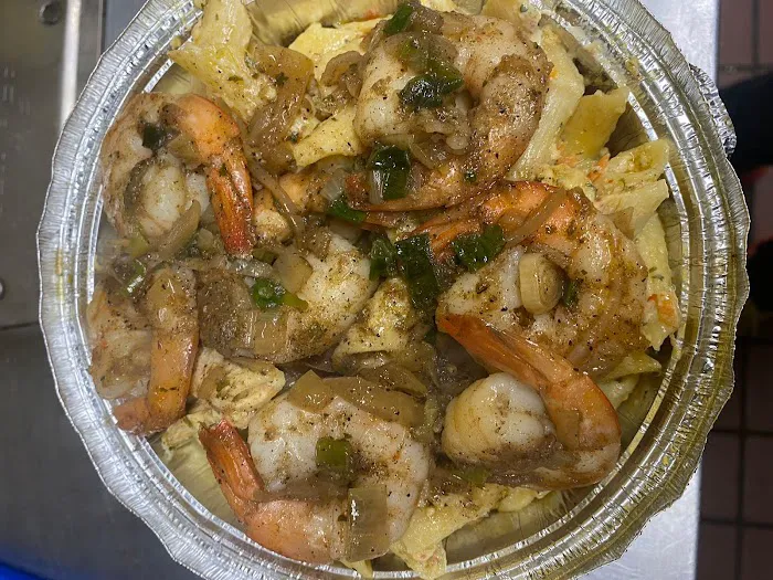 876 Caribbean Eatery Picture 5