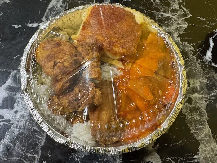 876 Caribbean Eatery Picture 2