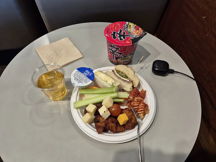 JFK Airport Korean Air Lounge Picture 6