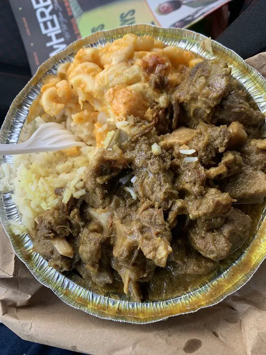 Jamaican Flavors Restaurant & Bakery Picture 10
