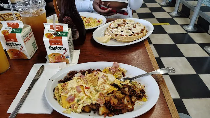 Springfield Diner Picture 3