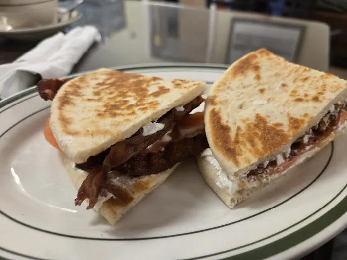 The Restaurant Picture 8