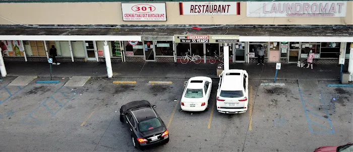 The Restaurant Picture 1