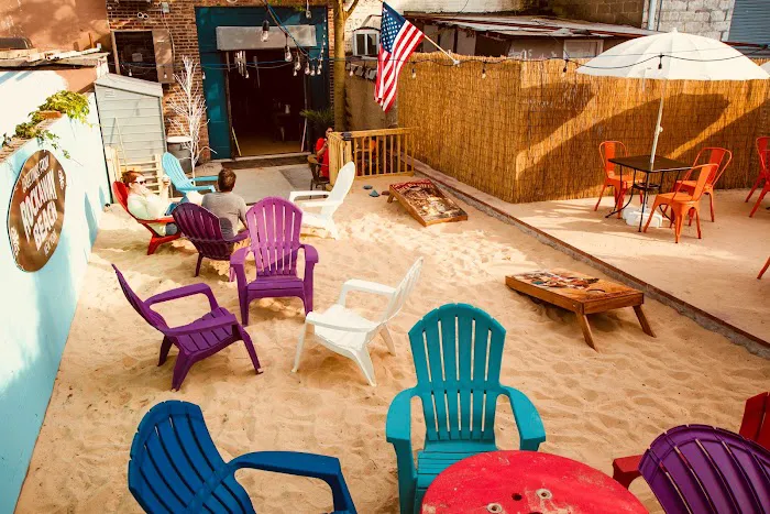 Mara's Ice Cream Parlor Picture 8