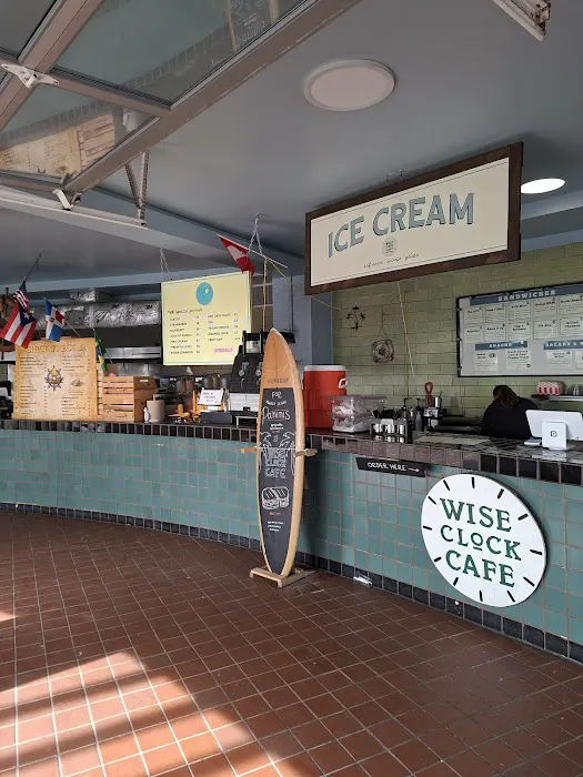 Wise Clock Cafe Picture 1