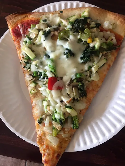 Elegante Restaurant & Pizzeria Picture 9