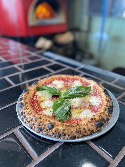 Seany Pizza (closed for the season) Picture 3