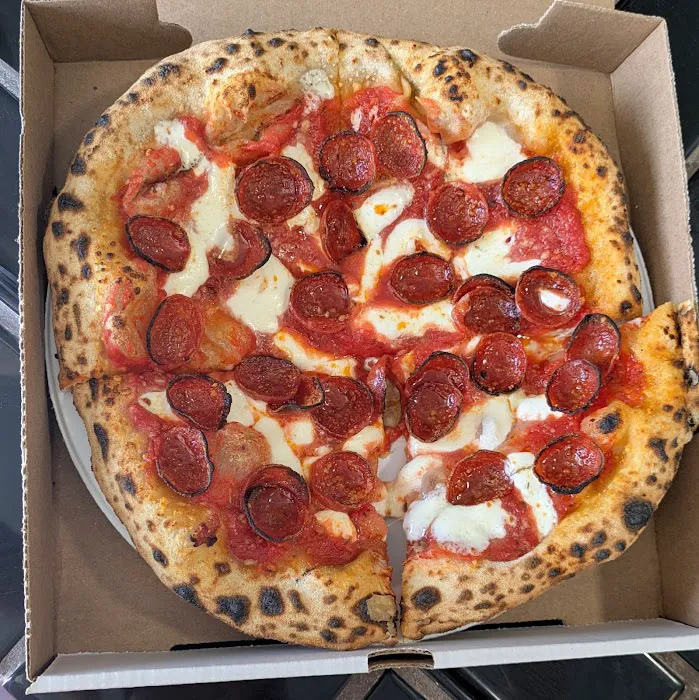 Seany Pizza (closed for the season) Picture 8