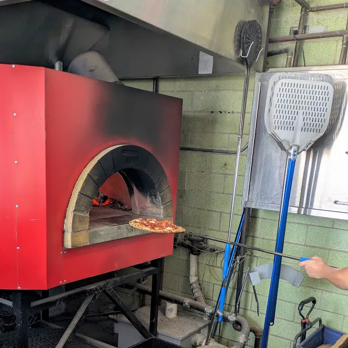 Seany Pizza (closed for the season) Picture 9
