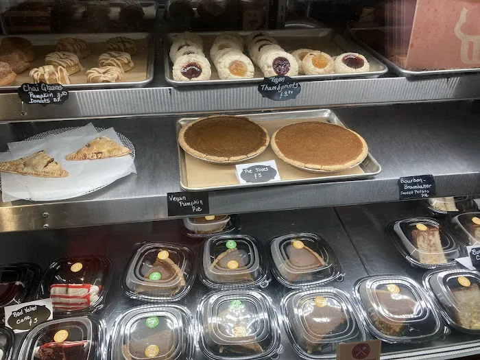 Raquel Confections Picture 2